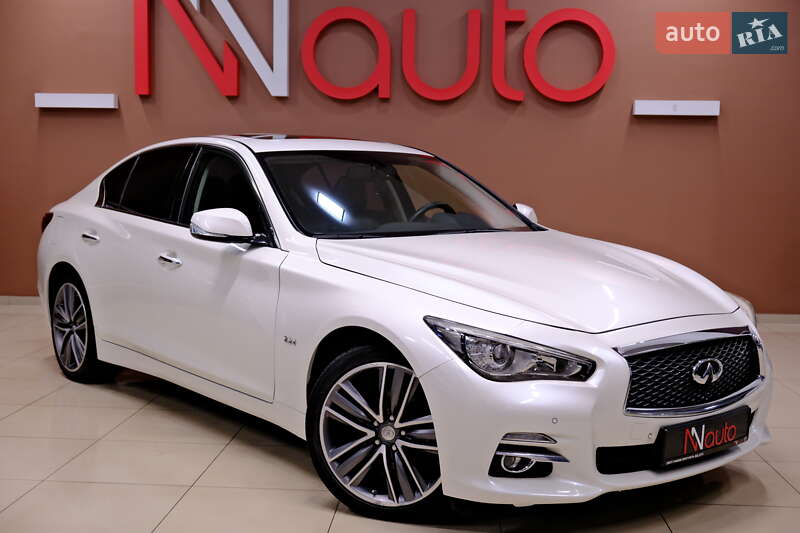 Седан Infiniti Q50 2015 в Одессе