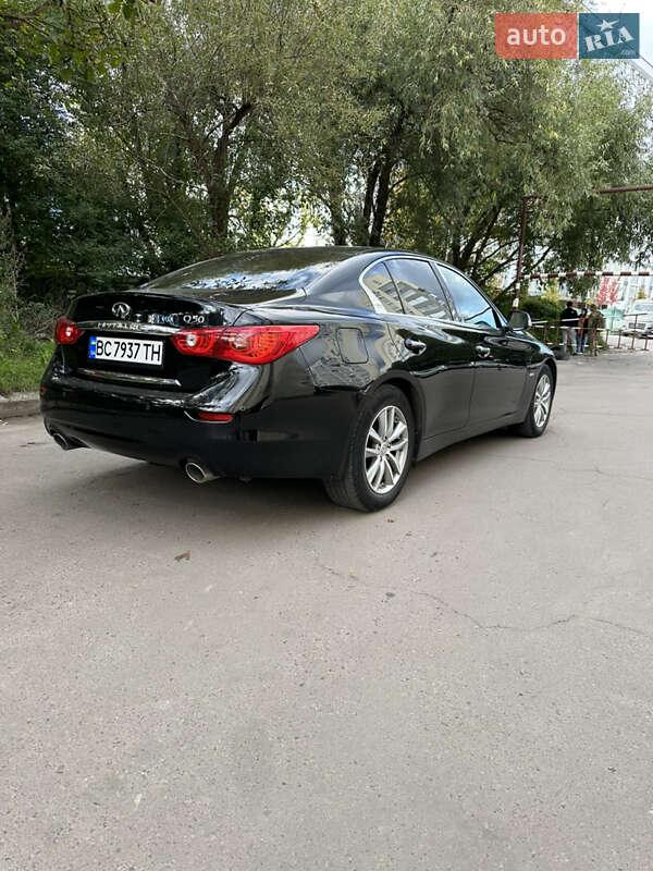 Седан Infiniti Q50 2016 в Львове