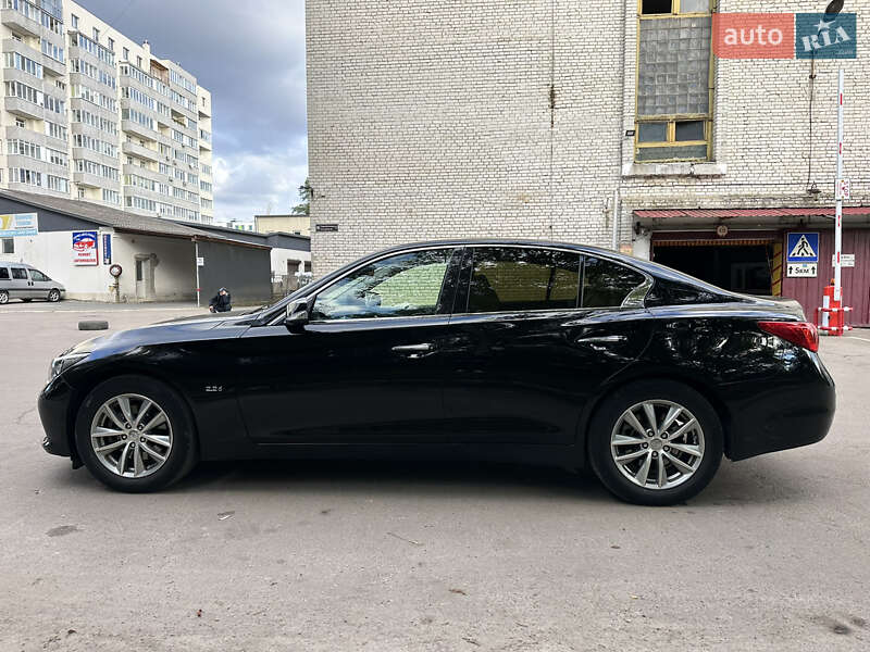 Седан Infiniti Q50 2016 в Львове