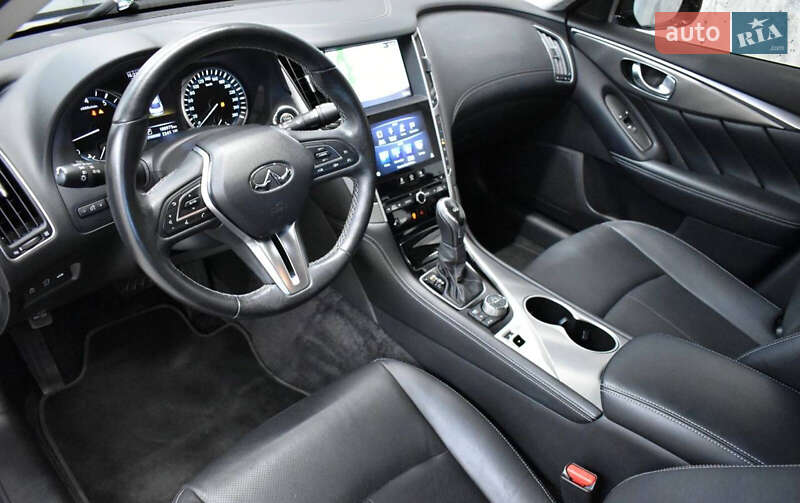 Седан Infiniti Q50 2017 в Одесі