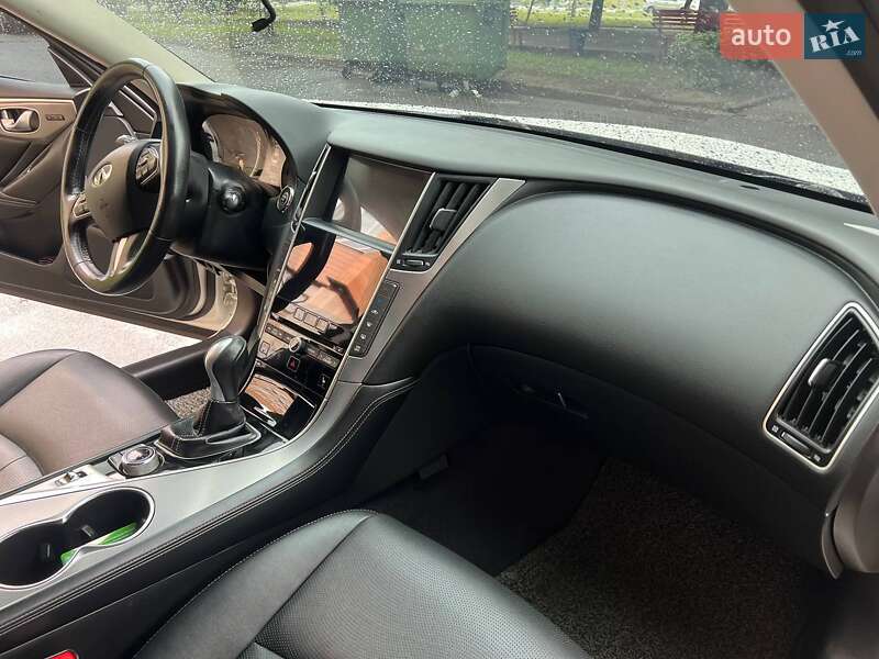 Седан Infiniti Q50 2015 в Харькове фото 16 Седан Infiniti Q50 2015 в Харькове