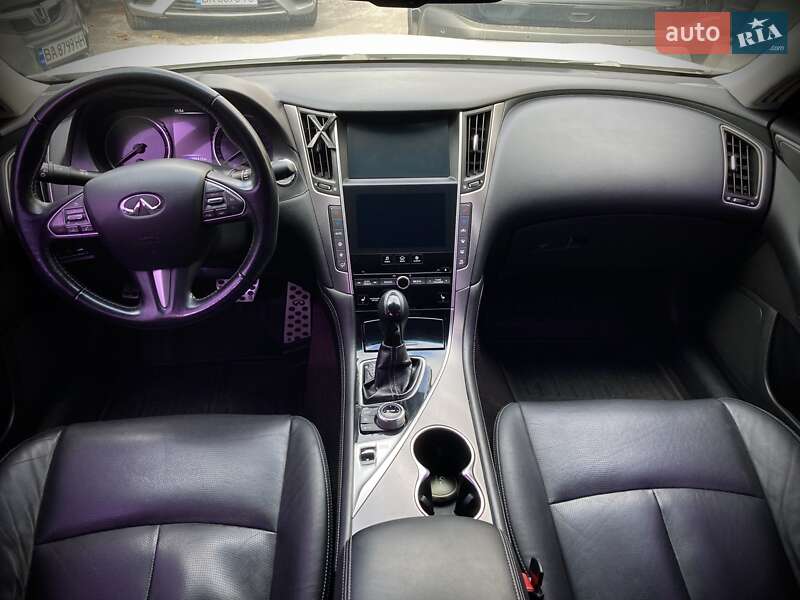 Седан Infiniti Q50 2014 в Киеве фото 14 Седан Infiniti Q50 2014 в Киеве