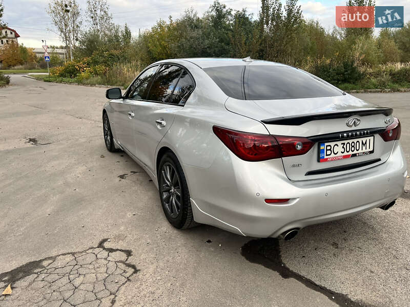 Седан Infiniti Q50 2015 в Львові