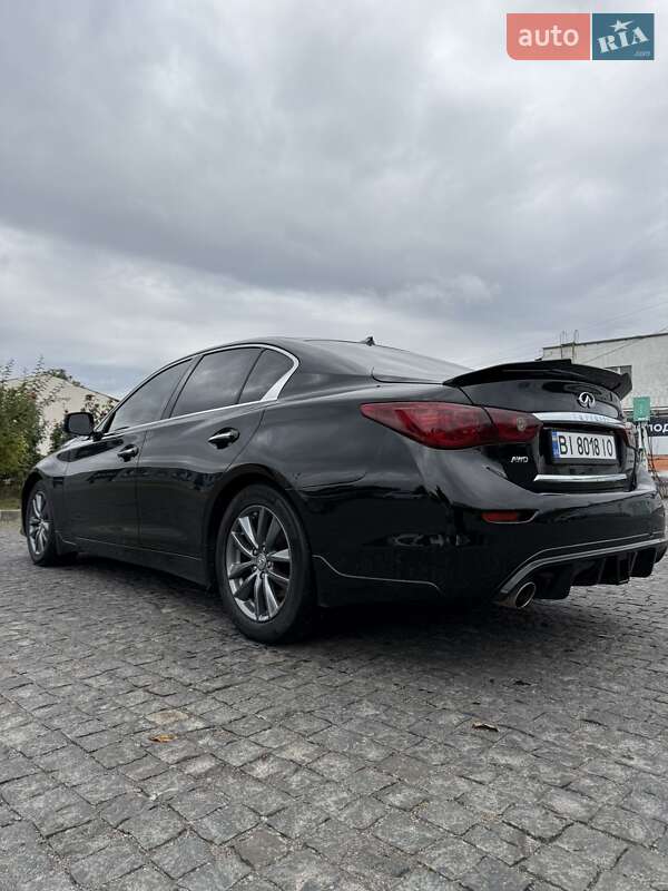Infiniti Q50 2015