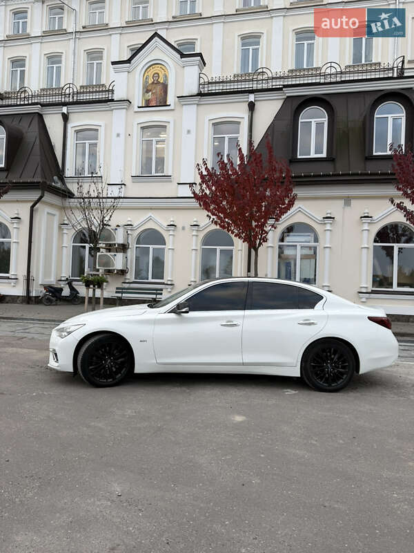 Седан Infiniti Q50 2018 в Киеве