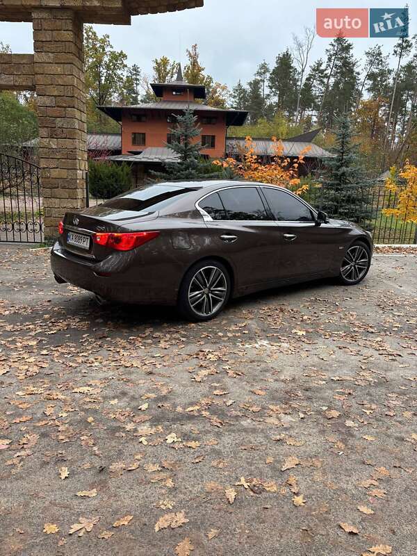 Седан Infiniti Q50 2014 в Киеве