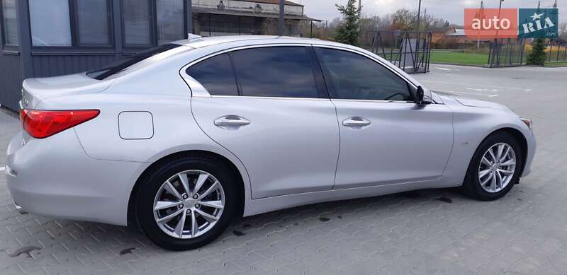 Седан Infiniti Q50 2017 в Вінниці