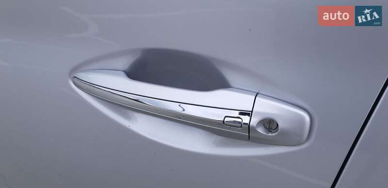 Седан Infiniti Q50 2017 в Вінниці