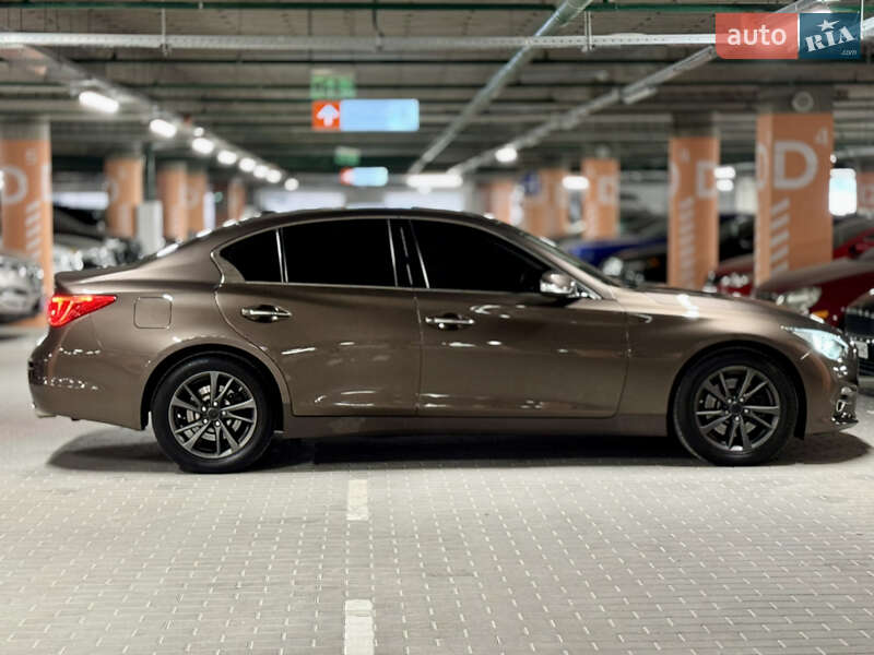 Седан Infiniti Q50 2017 в Киеве