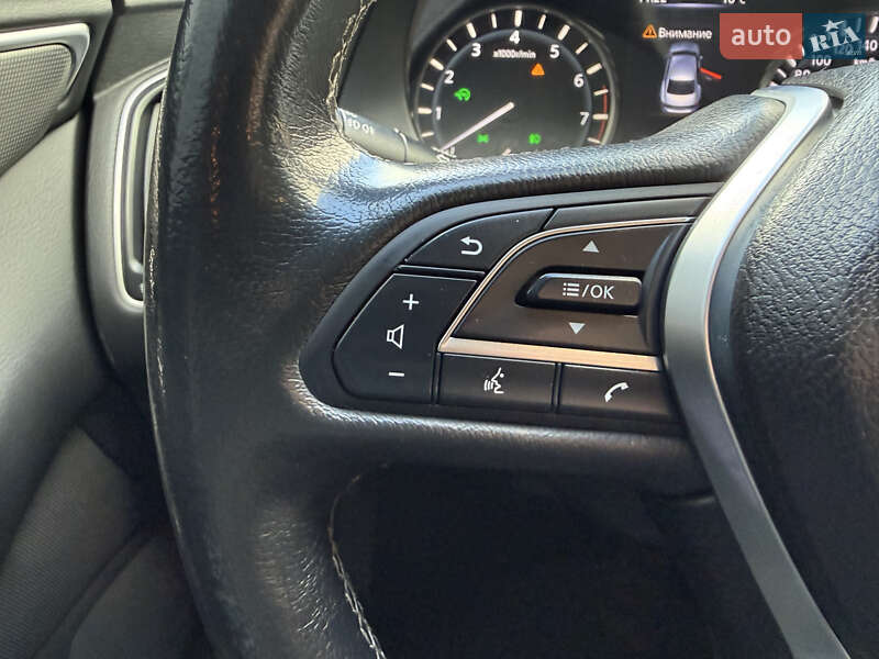 Седан Infiniti Q50 2018 в Киеве фото 18 Седан Infiniti Q50 2018 в Киеве