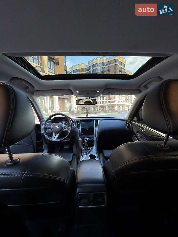 Седан Infiniti Q50 2019 в Киеве