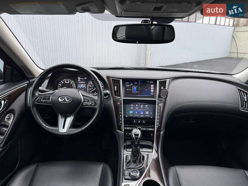 Седан Infiniti Q50 2017 в Киеве фото 13 Седан Infiniti Q50 2017 в Киеве