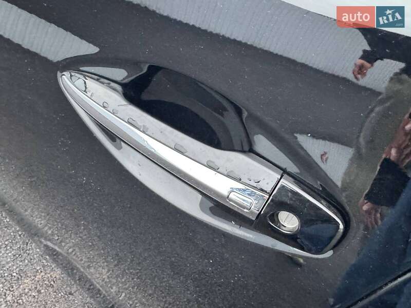 Седан Infiniti Q50 2017 в Киеве фото 30 Седан Infiniti Q50 2017 в Киеве