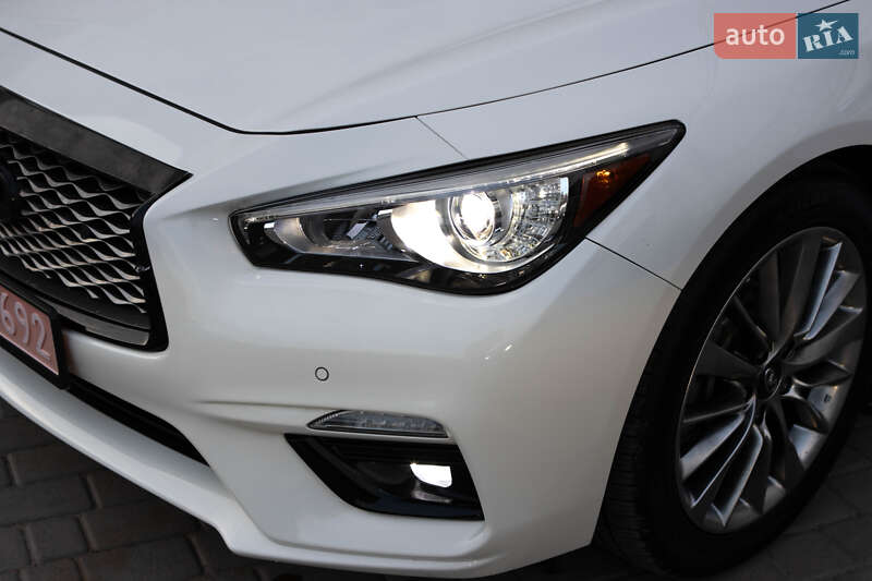 Седан Infiniti Q50 2020 в Львове