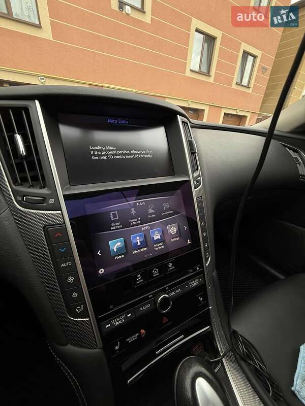 Седан Infiniti Q50 2016 в Мукачево