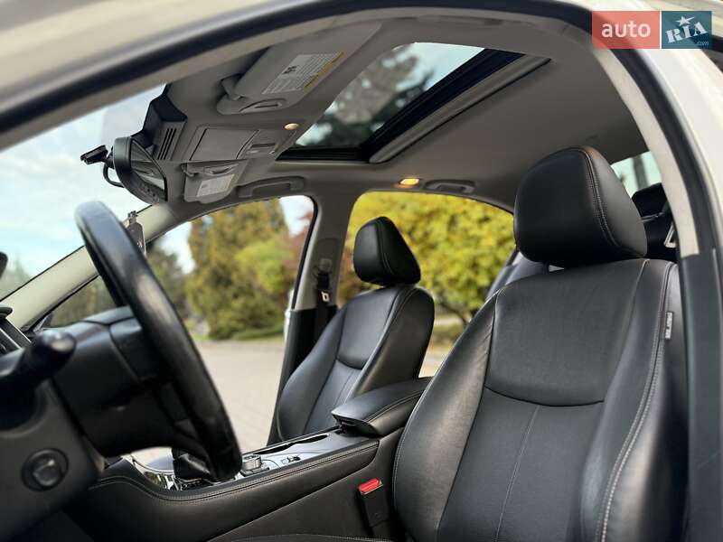 Седан Infiniti Q50 2016 в Тернополе фото 29 Седан Infiniti Q50 2016 в Тернополе