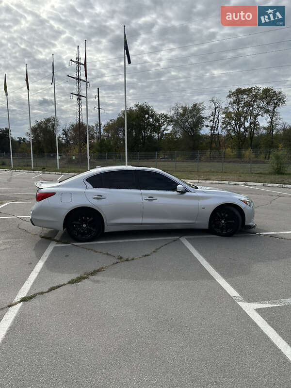 Седан Infiniti Q50 2014 в Запоріжжі