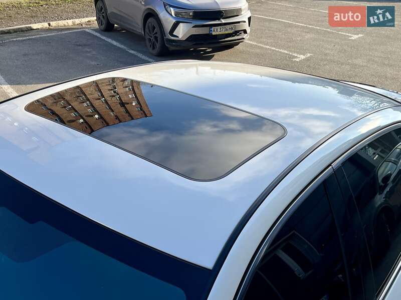 Седан Infiniti Q50 2016 в Харькове фото 15 Седан Infiniti Q50 2016 в Харькове