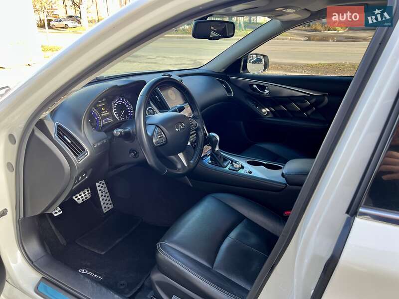 Седан Infiniti Q50 2016 в Харькове фото 16 Седан Infiniti Q50 2016 в Харькове