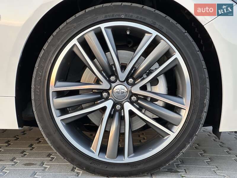 Седан Infiniti Q50 2016 в Тернополе фото 34 Седан Infiniti Q50 2016 в Тернополе
