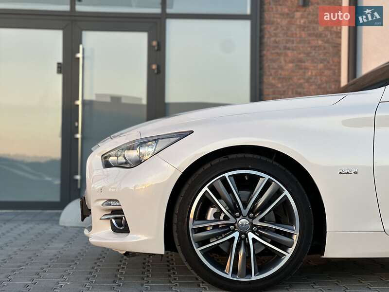 Седан Infiniti Q50 2016 в Тернополе фото 36 Седан Infiniti Q50 2016 в Тернополе