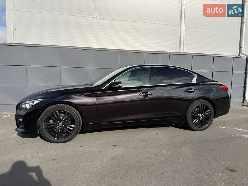 Седан Infiniti Q50 2014 в Одессе