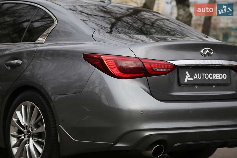 Седан Infiniti Q50 2017 в Киеве