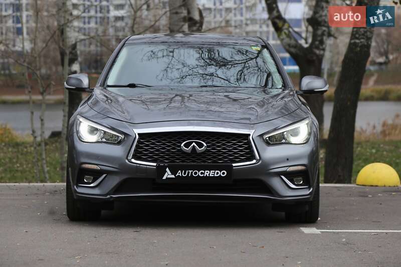 Седан Infiniti Q50 2017 в Киеве