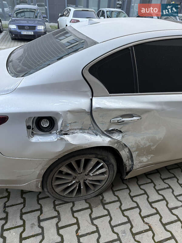 Седан Infiniti Q50 2017 в Ивано-Франковске