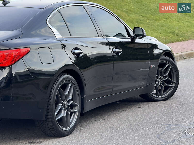 Седан Infiniti Q50 2016 в Киеве