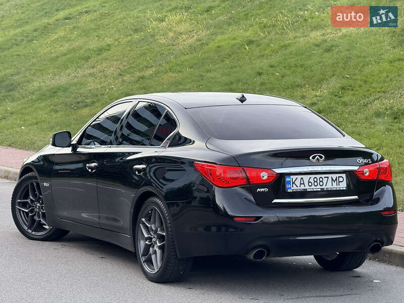 Седан Infiniti Q50 2016 в Киеве