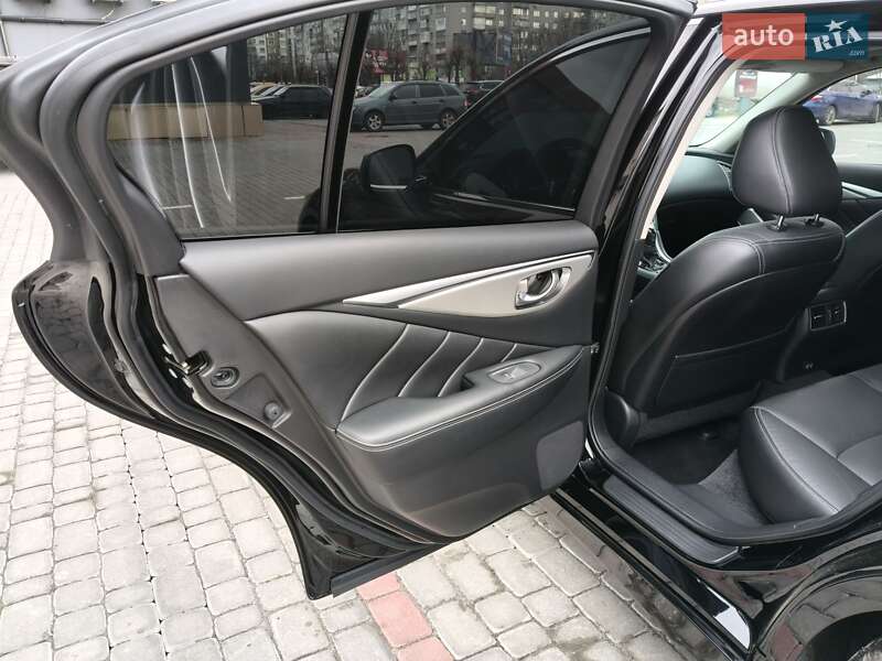 Седан Infiniti Q50 2020 в Ивано-Франковске