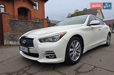 Седан Infiniti Q50 2015 в Кам'янець-Подільському