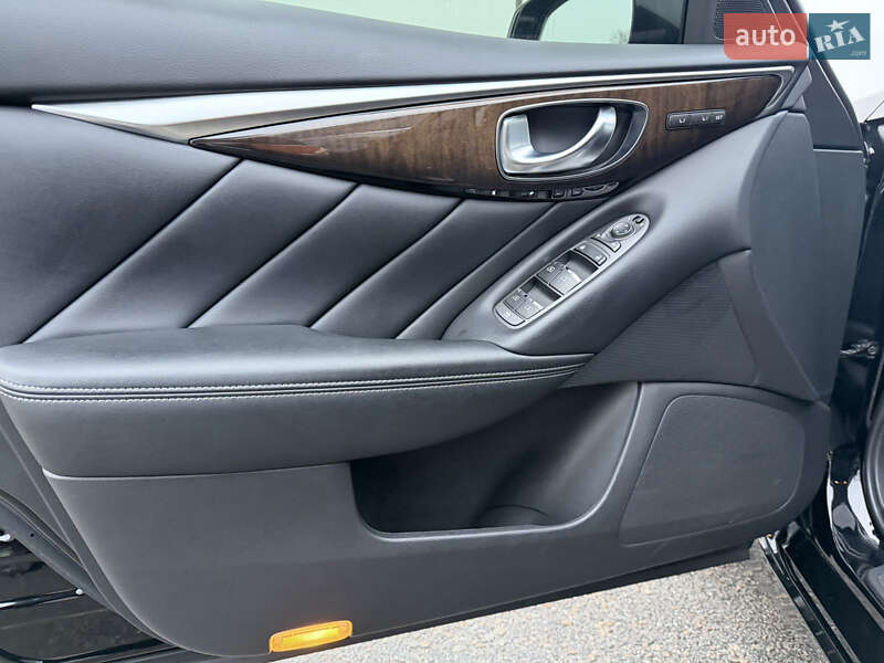 Седан Infiniti Q50 2019 в Киеве фото 20 Седан Infiniti Q50 2019 в Киеве