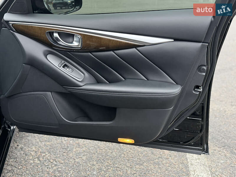 Седан Infiniti Q50 2019 в Киеве фото 33 Седан Infiniti Q50 2019 в Киеве