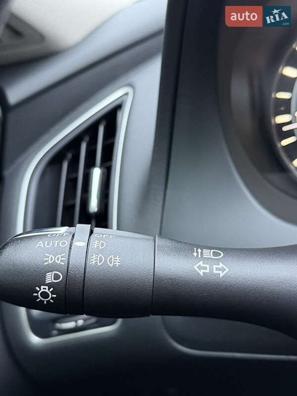 Седан Infiniti Q50 2019 в Киеве фото 55 Седан Infiniti Q50 2019 в Киеве