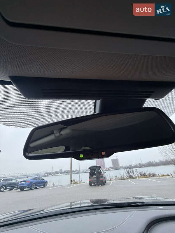 Седан Infiniti Q50 2019 в Киеве фото 62 Седан Infiniti Q50 2019 в Киеве