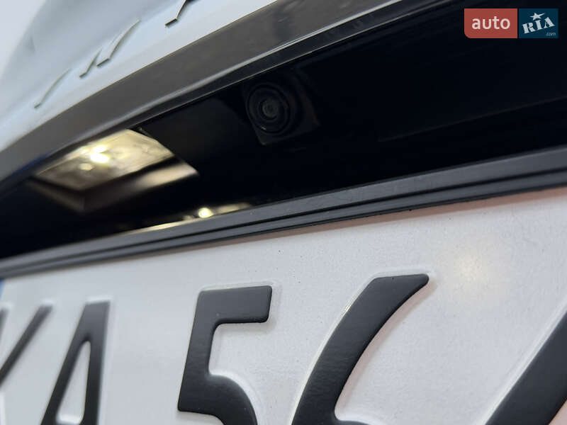 Седан Infiniti Q50 2019 в Киеве фото 74 Седан Infiniti Q50 2019 в Киеве