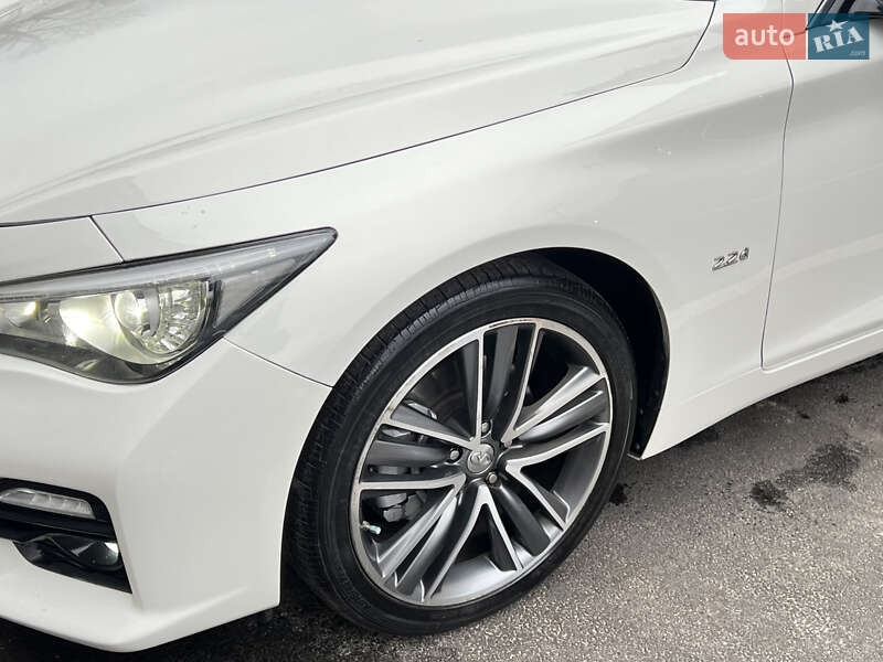 Седан Infiniti Q50 2014 в Чернигове фото 10 Седан Infiniti Q50 2014 в Чернигове