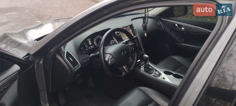 Седан Infiniti Q50 2016 в Києві