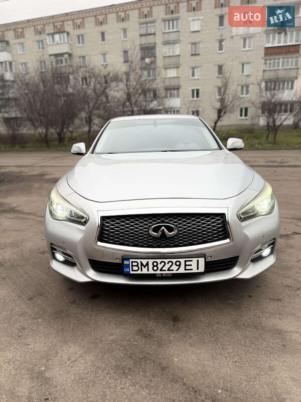 Седан Infiniti Q50 2014 в Конотопе