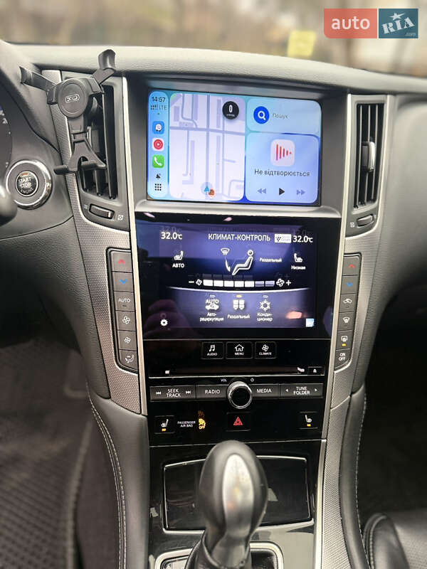 Седан Infiniti Q50 2014 в Конотопе