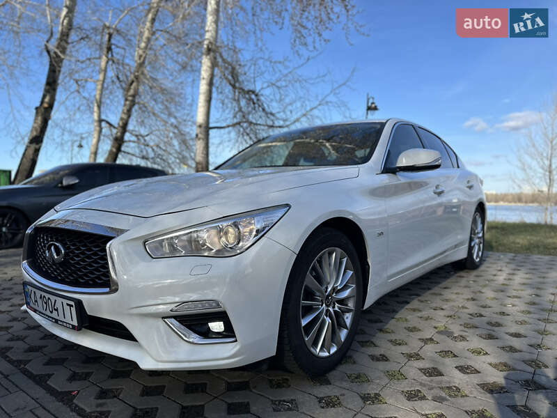 Infiniti Q50 2019