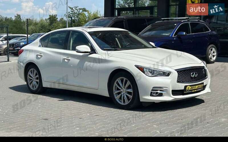Infiniti Q50 2016