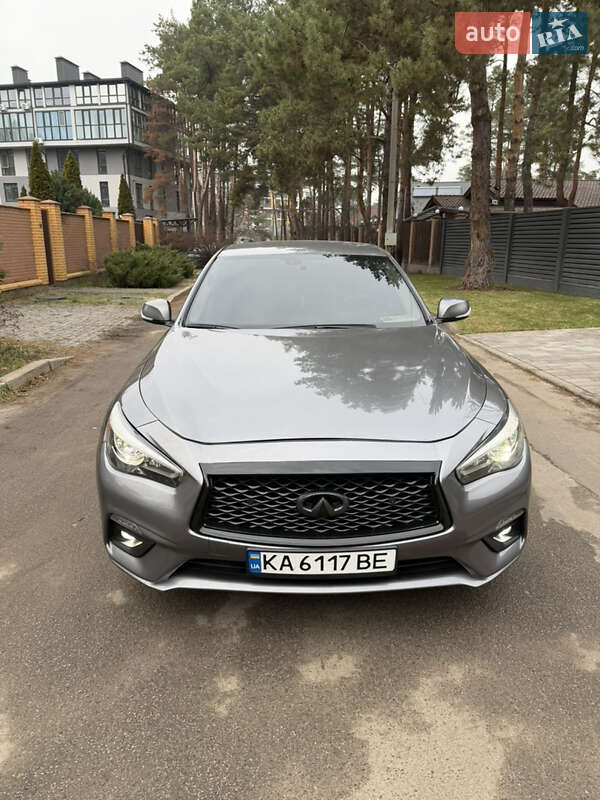 Седан Infiniti Q50 2015 в Києві