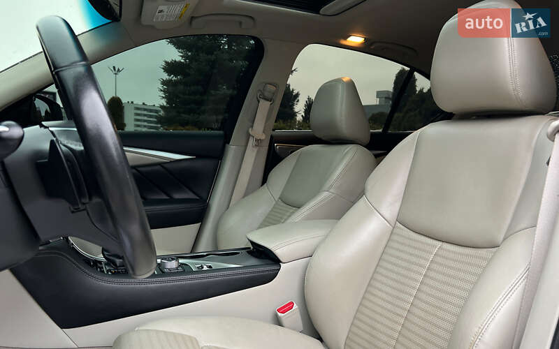 Седан Infiniti Q50 2017 в Львові