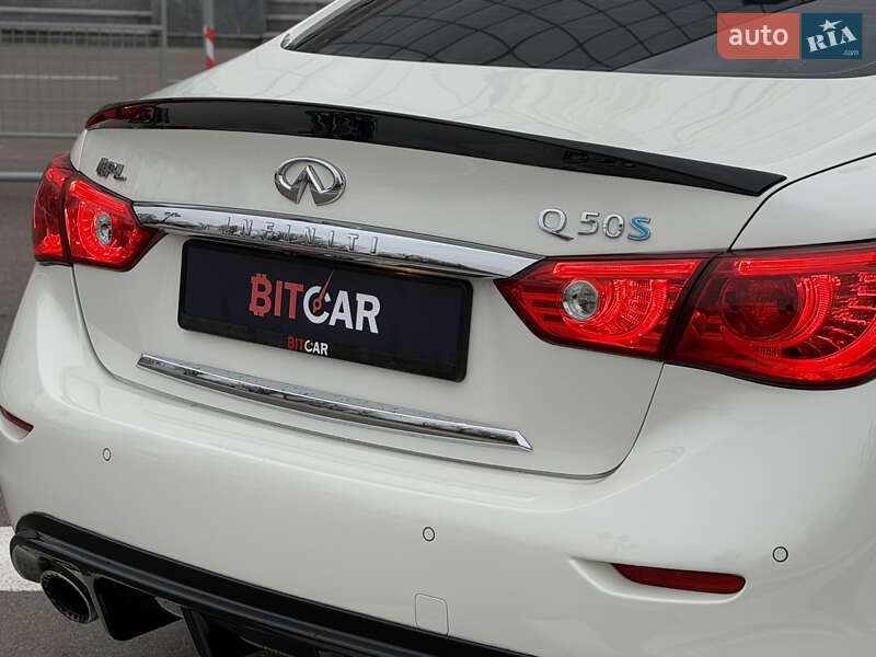 Седан Infiniti Q50 2016 в Одессе