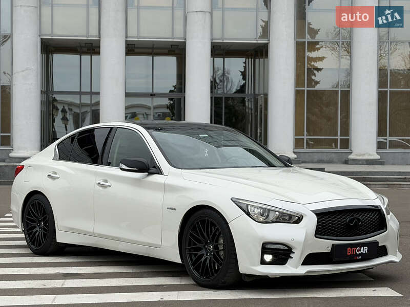 Седан Infiniti Q50 2016 в Одессе
