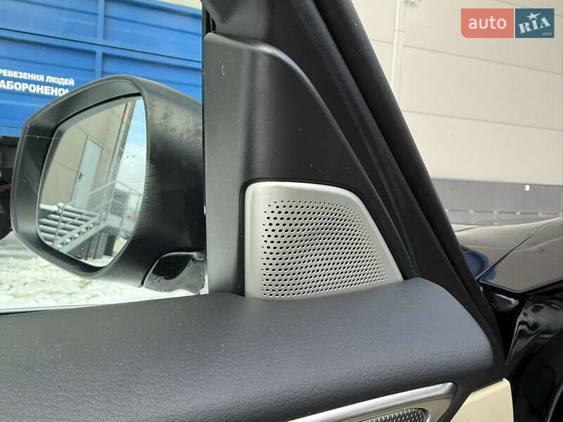 Седан Infiniti Q50 2017 в Киеве