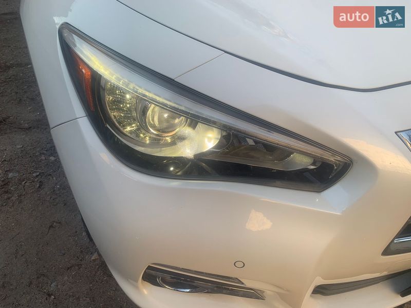 Седан Infiniti Q50 2016 в Одессе